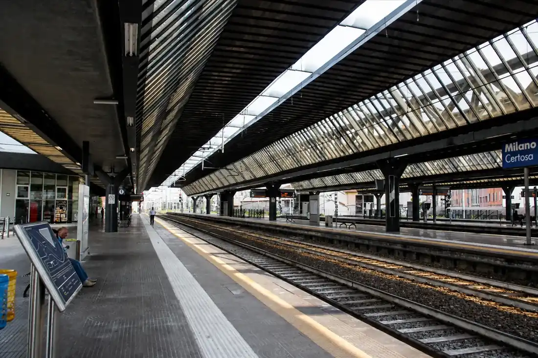 Platforms at Milano Certosa railway station